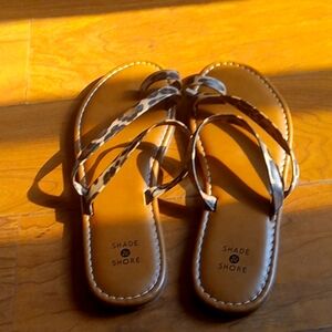 Brown Shade Shore Sandals with Cheeta Print straps women 7